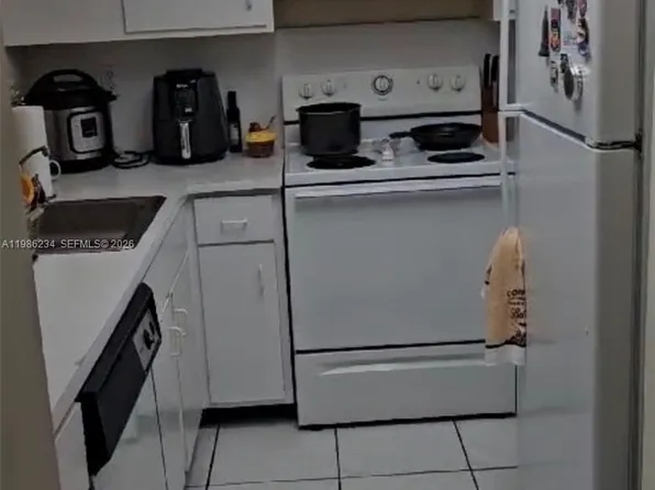 2075 SW 122nd Ave APT 417, Miami, FL 33175