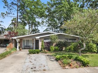 14 Central Dr, Metairie, LA 70005
