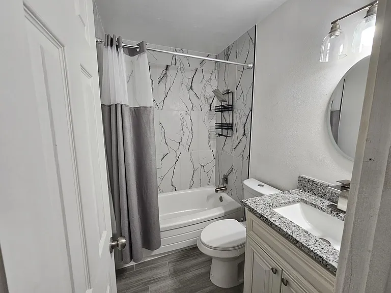 2814 Bonneville Dr #1 — Photo 9