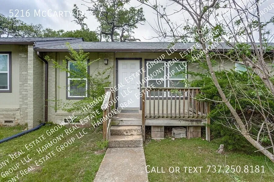 Move In Special - 4 Weeks Free Prorated On 18/Mo Lease - Must Move In By 10/15! — Photo 2