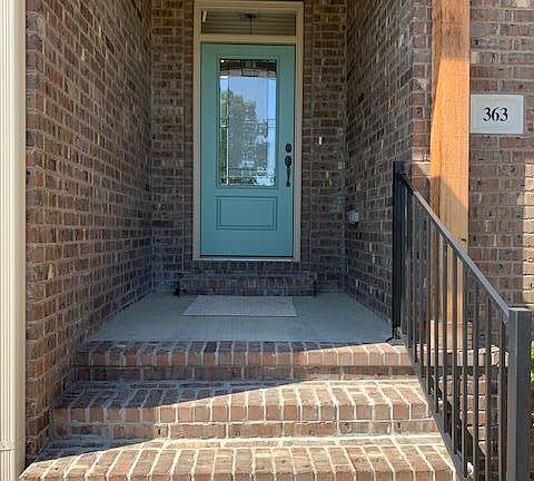 2nd image of 363 Redwood Ln