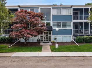 2419 Riverside Dr #202C, Trenton, MI 48183