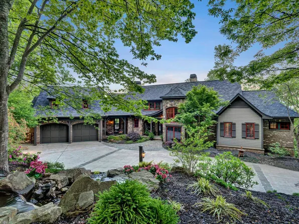 2 Sharptop Way, Landrum, SC 29356