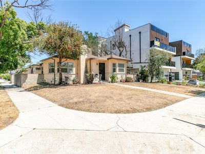 5656 Cartwright Ave, North Hollywood, CA, 91601