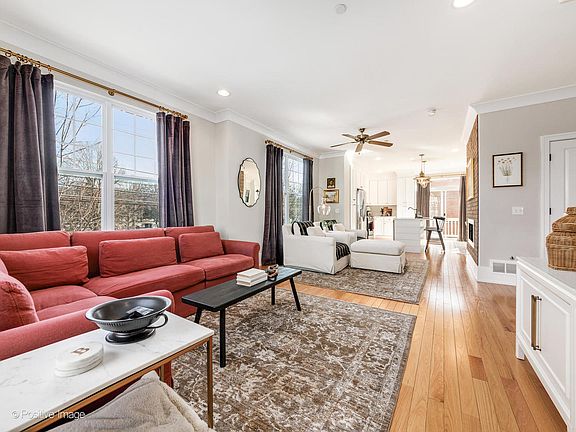 5th image of 108 S Dee Rd #1