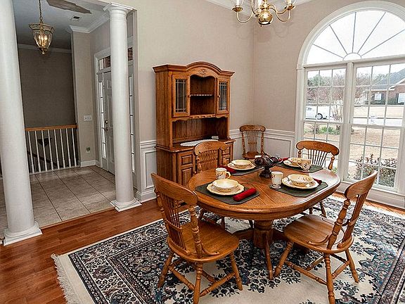1 Dining Room