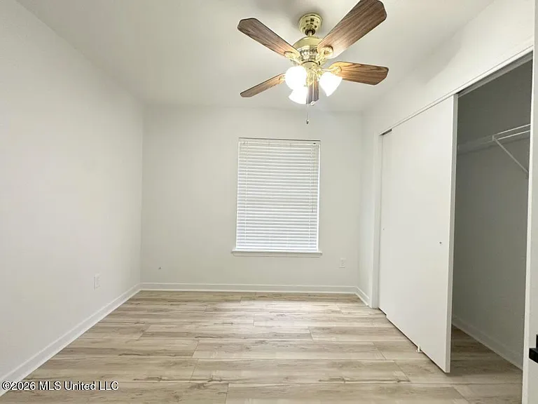 62 Shore Dr — Photo 11