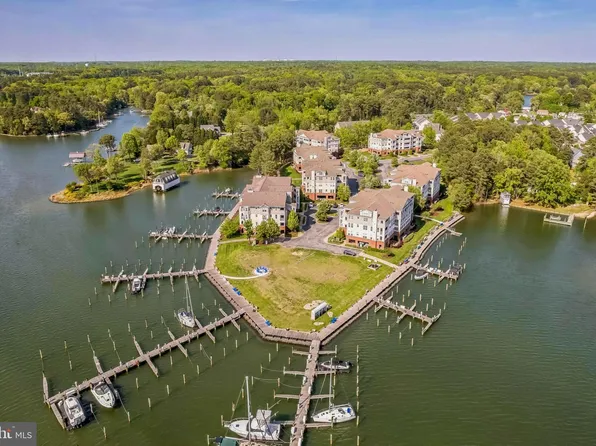 611 Oyster Bay Pl #201, Solomons, MD 20688