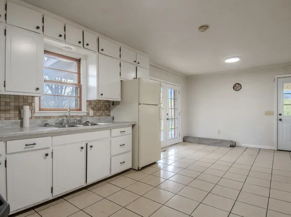 2309 County Road 370, New Bloomfield, MO 65063