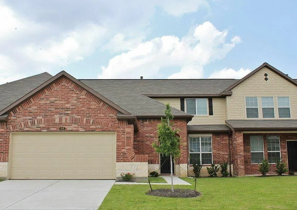 12339 Dona Ln