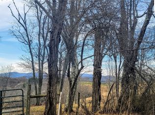 13 Lucky Hl, Piney Creek, NC 28663