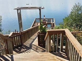10902 Cole Point Dr, Anderson Island, WA 98303