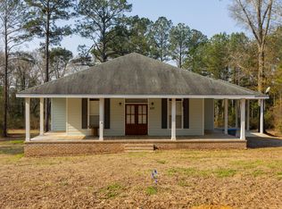 673 Leeville Rd, Petal, MS 39465