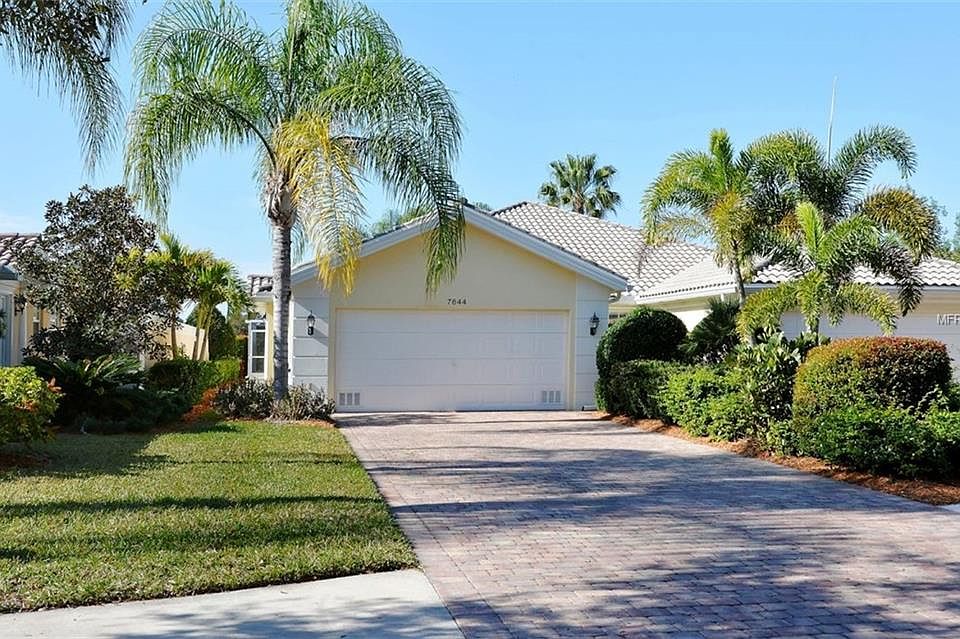 1st image of 7644 Camminare Dr