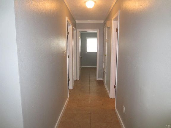 5th image of 101 McClure Dr