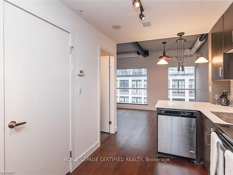 1 Victoria St S #508 — Photo 4