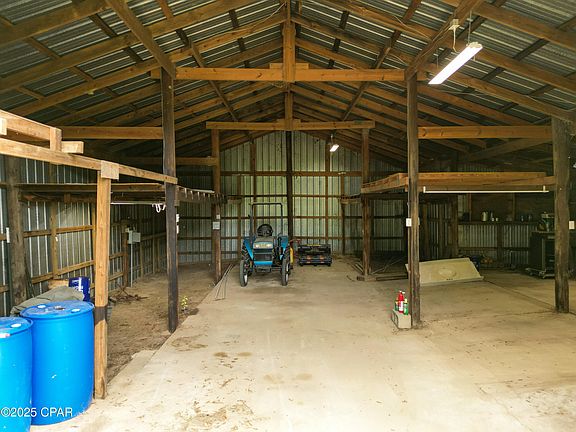 2nd image of 2222 Shady Hollow Ln