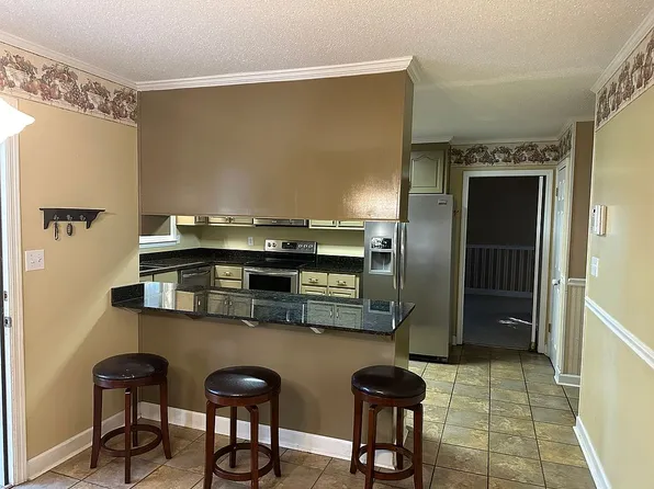 306 Meadowbrook Dr, Andalusia, AL 36420