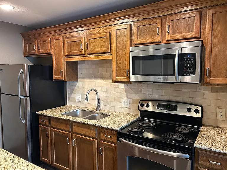 4347 Dickason Ave #116 — Photo 7
