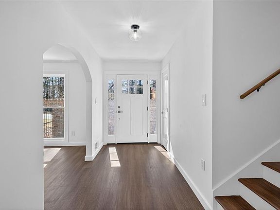 5th image of 3940 Pinehurst Valley Dr