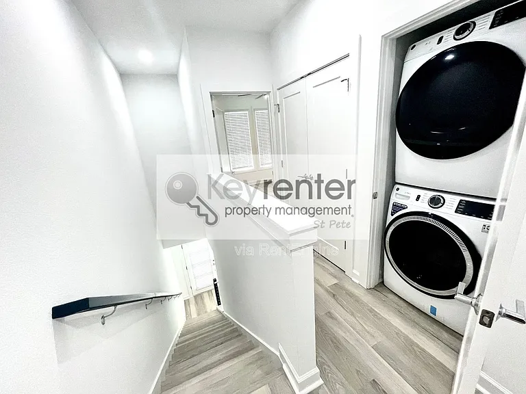 2703 N 24th St #1 — Photo 15