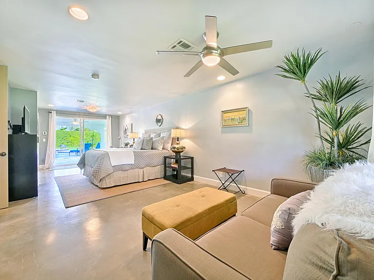 72248 Desert Dr — Photo 23