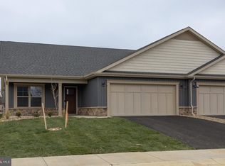 76 Grainfield Ct, Martinsburg, WV 25404