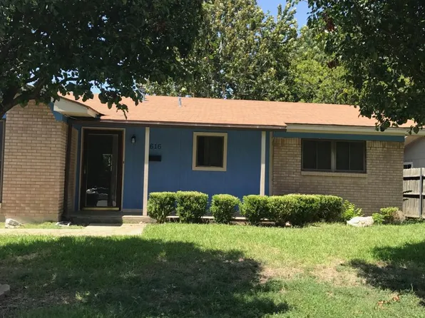 4616 S Dr W, Fort Worth, TX 76132