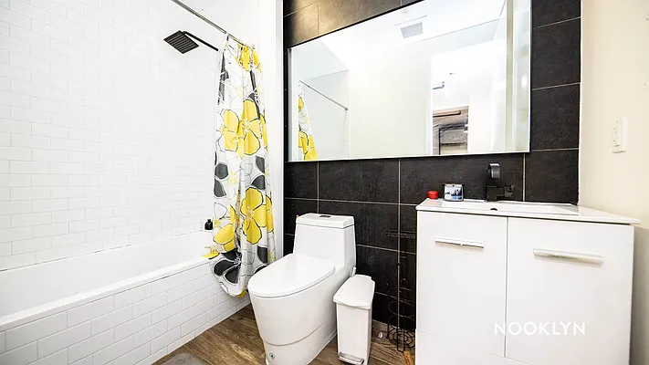 Rented by Nooklyn NYC LLC | media 8