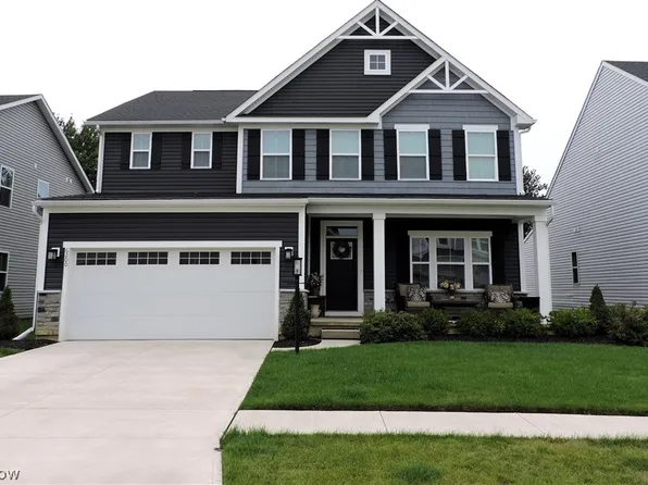 6200 Lila Dr, North Ridgeville, OH 44039