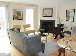 11921 Redtree Way, Reston, VA 20194