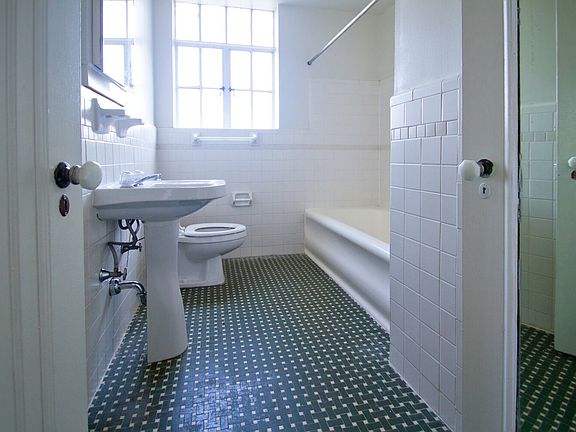 5th image of 2967 W School House Ln APT C207