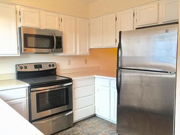 Newer stainless appliances and flooring