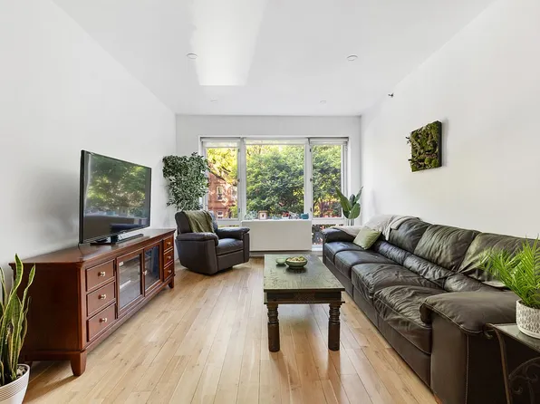 541 Washington Ave Unit 305, Brooklyn, NY 11238