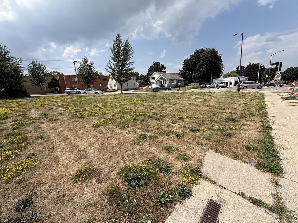 2nd image of 9201 W NATIONAL AVENUE