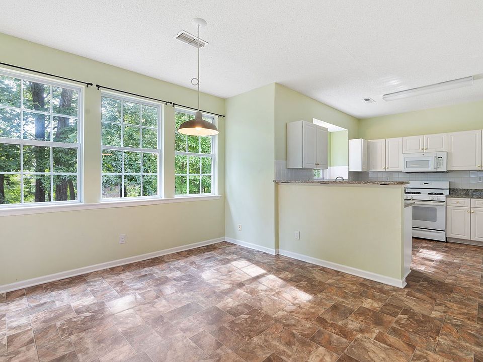 1st image of 227 Southlake Pl