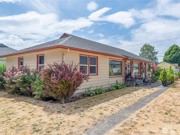 915 17th Avenue, Longview, WA 98632
