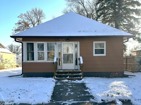 515 2nd St SW, Jamestown, ND 58401