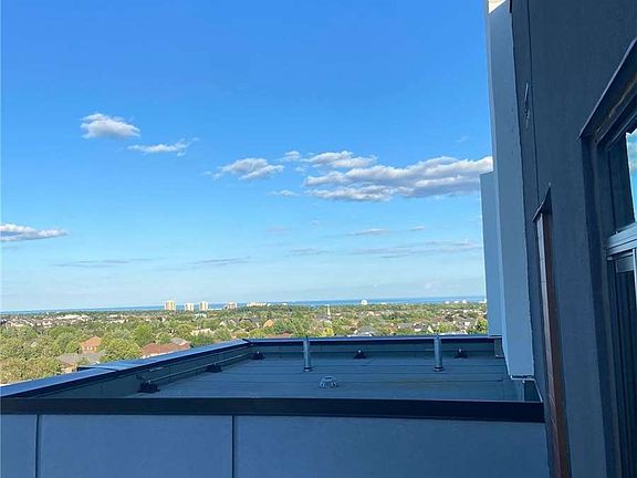 5th image of 95 Dundas St W #615