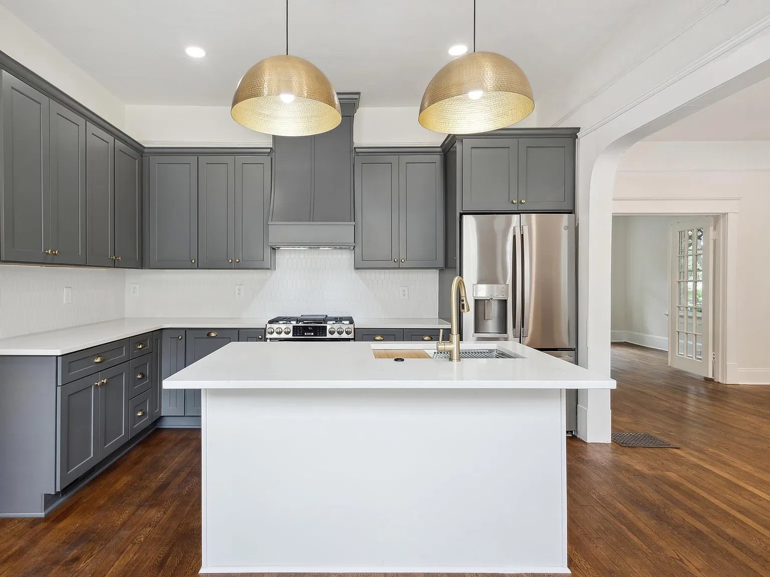 3 bed, 1536 sqft, $4,600 — Photo 1