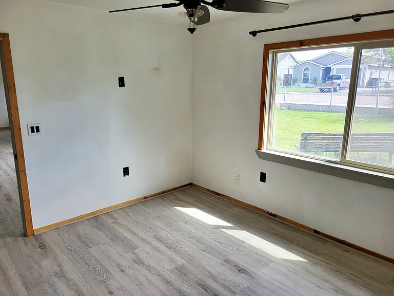 1108 W Entiat Ave #1 — Photo 5