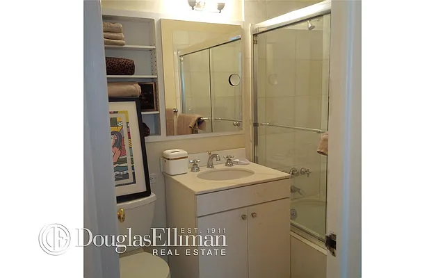 Sold by Douglas Elliman | media 15