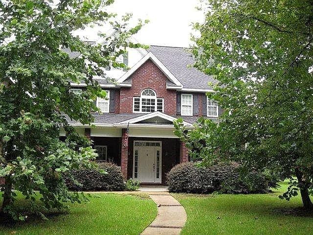 1st image of 990 Godley Ave