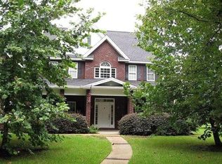 990 Godley Ave, Woodbine, GA 31569