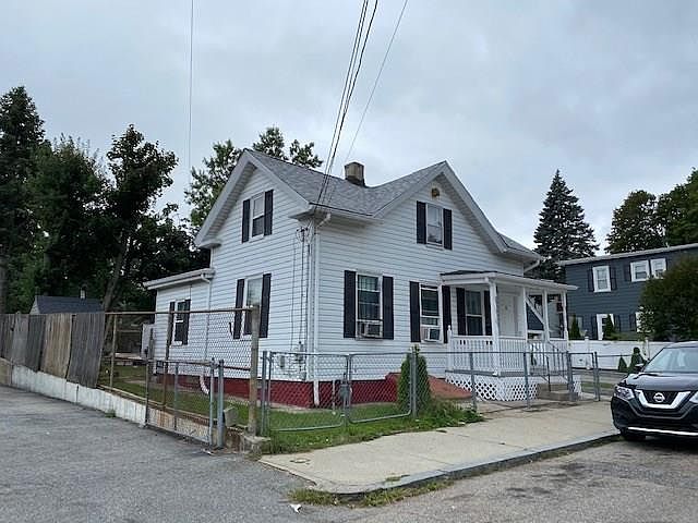 2nd image of 6 Octavia St