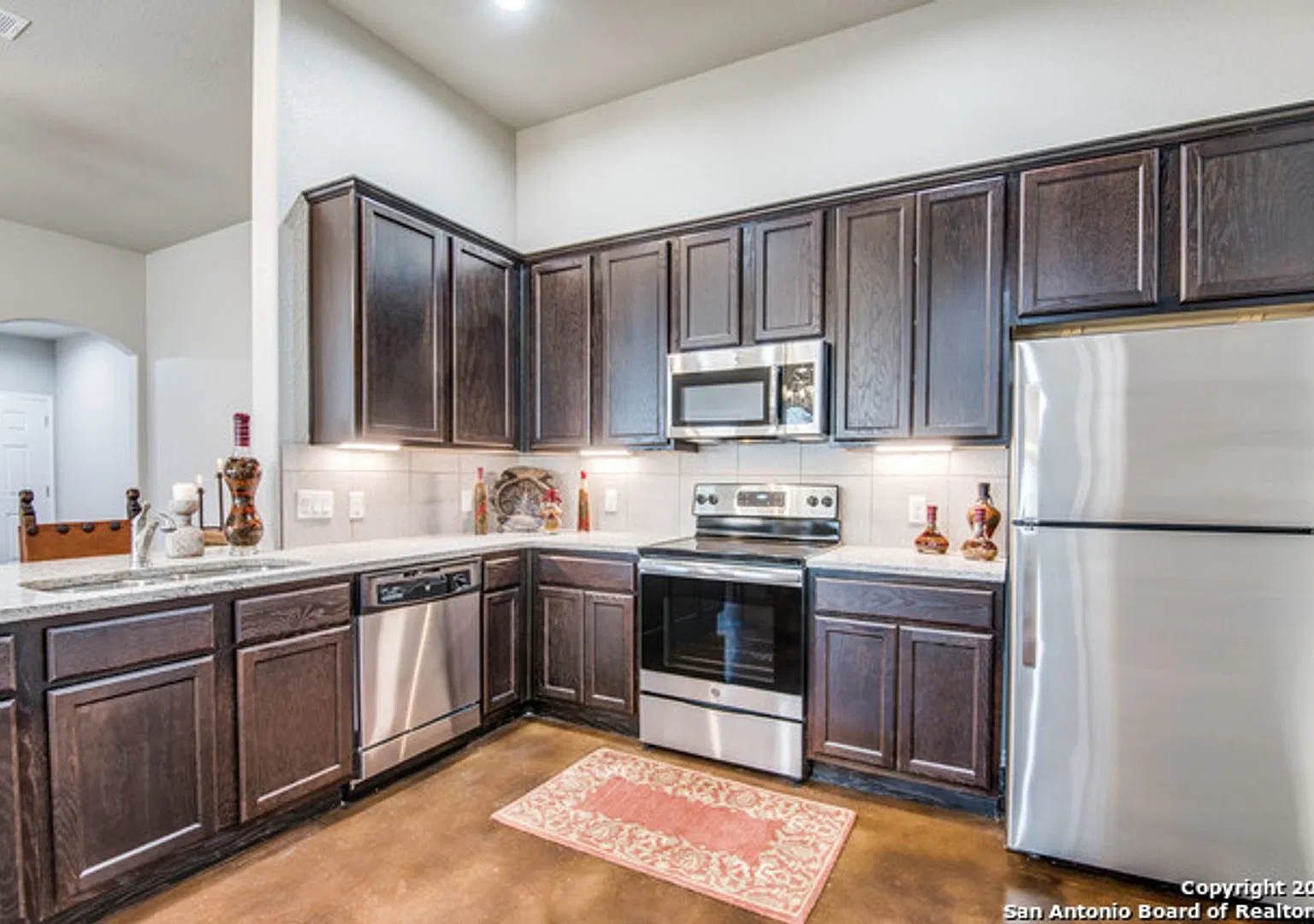 Luxury Duplex in Seguin — Photo 3