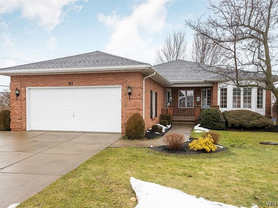 1st image of 61 Hampton Hill Dr
