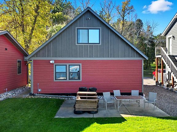 5th image of 882 Walleye Ct