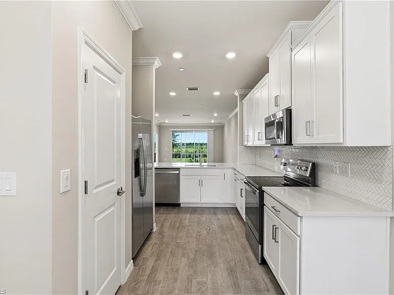 11841 Venetian Lagoon Dr — Photo 14