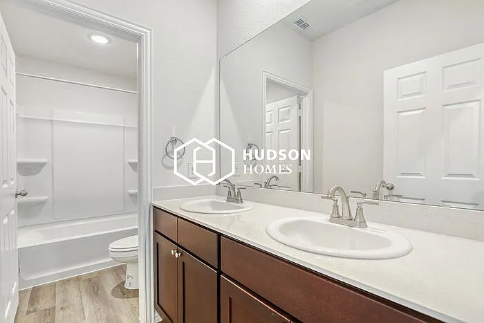 1123 Sky Summit Ct — Photo 9